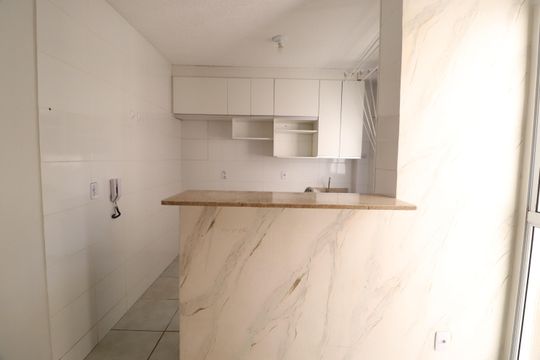 Cozinha de apartamento para alugar com 2 quartos, 44m² em Grand Ville, Uberlândia