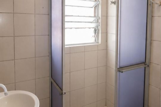 Banheiro de apartamento para alugar com 2 quartos, 47m² em São Miguel, São Leopoldo