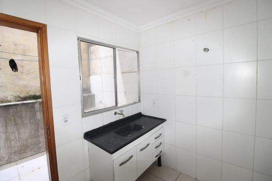 Cozinha de casa para alugar com 2 quartos, 60m² em Jardim Nossa Senhora do Carmo, São Paulo
