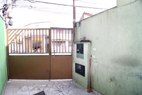 Garagem de casa para alugar com 2 quartos, 60m² em Jardim Nossa Senhora do Carmo, São Paulo