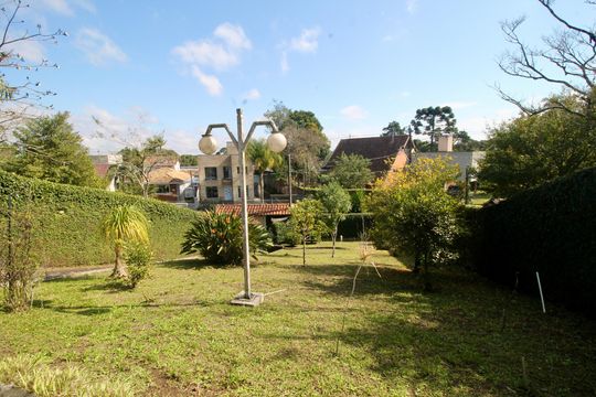 Jardim de casa à venda com 5 quartos, 300m² em Barreirinha, Curitiba