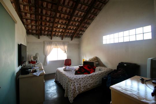 Quarto mezanino de casa à venda com 5 quartos, 300m² em Barreirinha, Curitiba