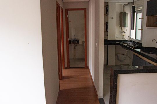Corredor  de apartamento para alugar com 2 quartos, 48m² em Guaratiba, Rio de Janeiro