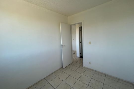 Quarto 1 de apartamento para alugar com 2 quartos, 44m² em Honório Gurgel, Rio de Janeiro
