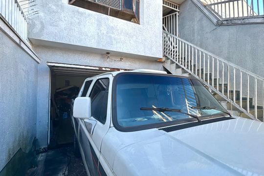 Garagem de casa à venda com 4 quartos, 250m² em Jardim Santa Cecilia, Guarulhos
