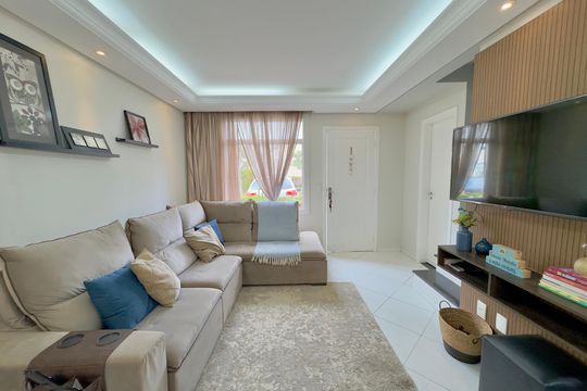 Sala de casa de condomínio à venda com 3 quartos, 86m² em Parque Renato Maia, Guarulhos