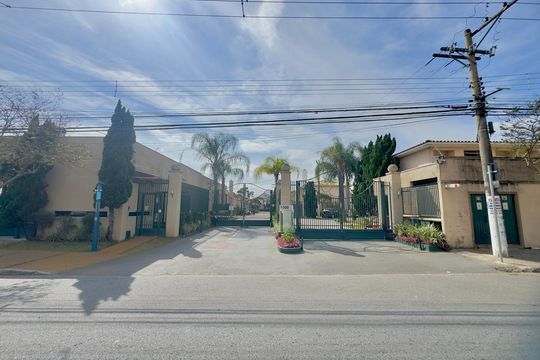 Fachada  de casa de condomínio à venda com 3 quartos, 86m² em Parque Renato Maia, Guarulhos