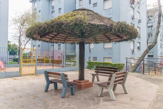 Área comum de apartamento à venda com 1 quarto, 38m² em Santo Antônio, Porto Alegre