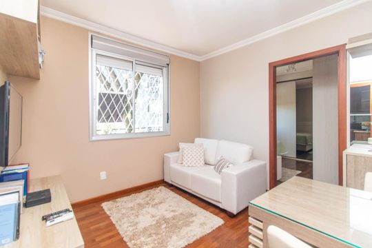 Apartamento à venda com 1 quarto, 38m² em Santo Antônio, Porto Alegre