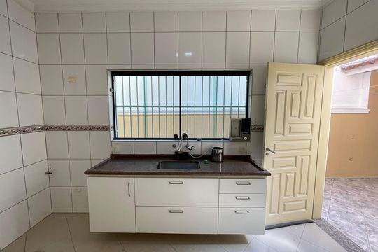 Cozinha de casa à venda com 3 quartos, 160m² em Jardim Bonfiglioli, São Paulo
