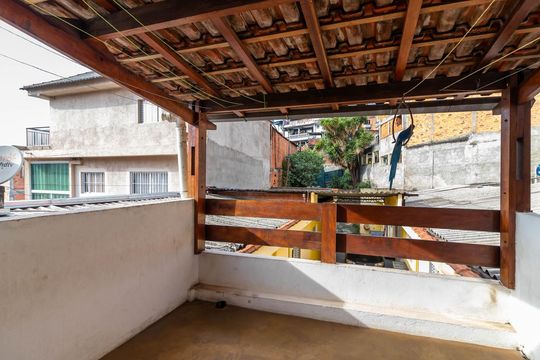 Varanda do Quarto 2 de casa à venda com 8 quartos, 345m² em Jardim Peri, São Paulo