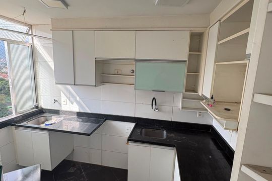Cozinha de apartamento à venda com 2 quartos, 49m² em Freguesia (Jacarepaguá), Rio de Janeiro