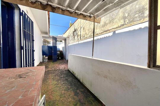 Área de Serviço de casa à venda com 2 quartos, 300m² em Cidade Domitila, São Paulo