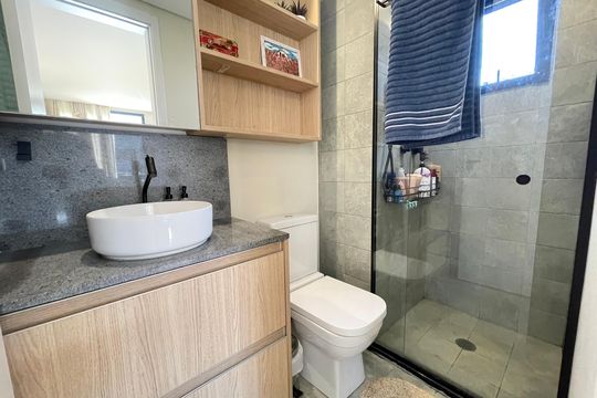Banheiro de apartamento à venda com 2 quartos, 44m² em Butantã, São Paulo