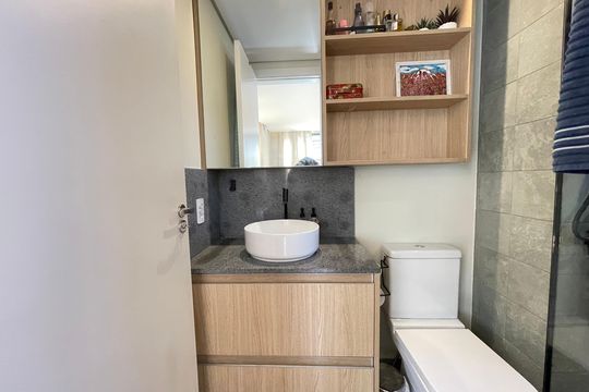 Banheiro de apartamento à venda com 2 quartos, 44m² em Butantã, São Paulo