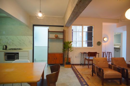Sala de apartamento para alugar com 2 quartos, 57m² em Petrópolis, Porto Alegre