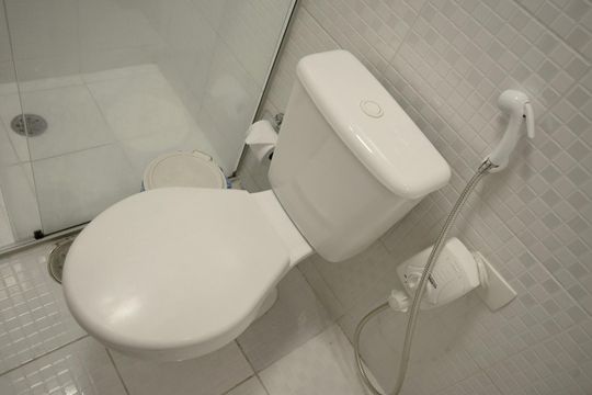 Banheiro de apartamento para alugar com 2 quartos, 70m² em Pompeia, São Paulo