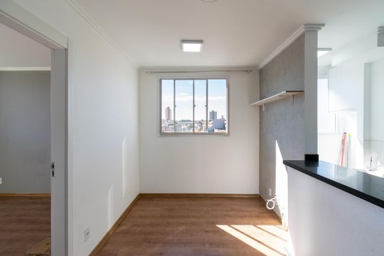 Sala  de apartamento para alugar com 2 quartos, 40m² em Vila Santa Catarina, São Paulo
