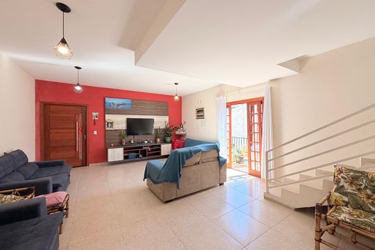 Casa à venda com 5 quartos, 403m² em Serra dos Cristais, Várzea Paulista