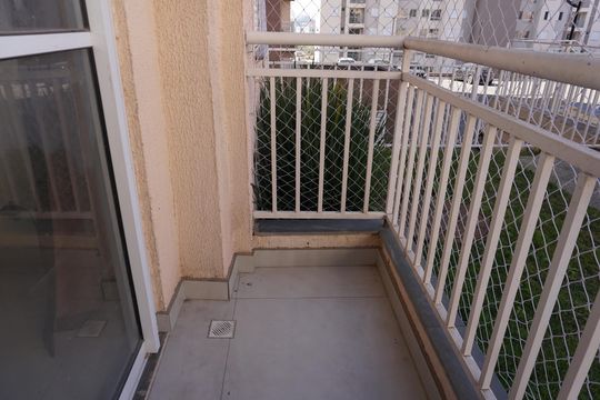 Varanda de apartamento para alugar com 2 quartos, 46m² em Jardim Vitória, Embu das Artes