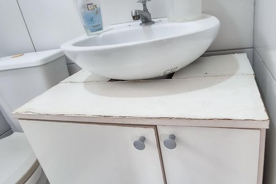 Banheiro  de apartamento à venda com 3 quartos, 52m² em Parada de Lucas, Rio de Janeiro