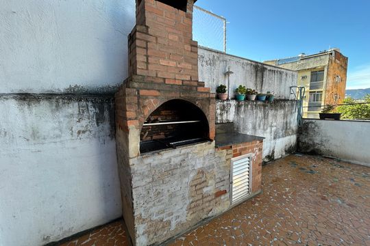 Churrasqueira de casa à venda com 2 quartos, 500m² em Pilares, Rio de Janeiro