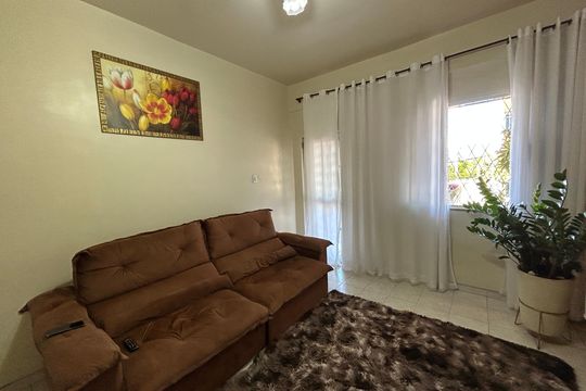 Sala de casa para alugar com 2 quartos, 500m² em Pilares, Rio de Janeiro