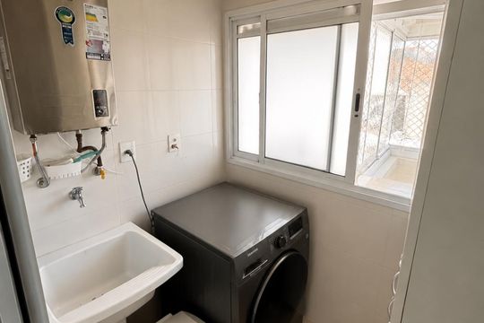 Lavanderia de apartamento à venda com 2 quartos, 76m² em Empresarial 18 do Forte, Barueri
