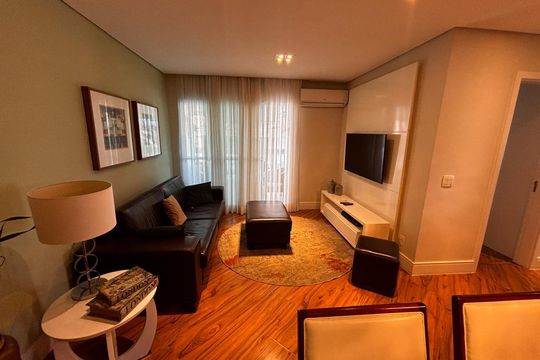 Sala de apartamento à venda com 2 quartos, 76m² em Empresarial 18 do Forte, Barueri