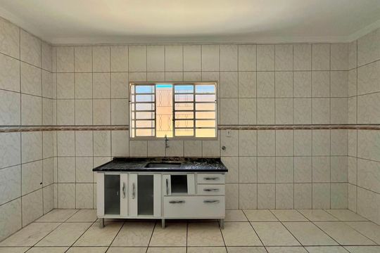 Cozinha de casa para alugar com 2 quartos, 166m² em Jardim Aurélia , Campinas