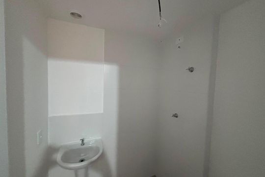 Banheiro de apartamento para alugar com 2 quartos, 34m² em Vila Guilhermina, São Paulo