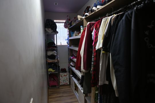 Closet de casa para alugar com 3 quartos, 320m² em Bonsucesso, Contagem