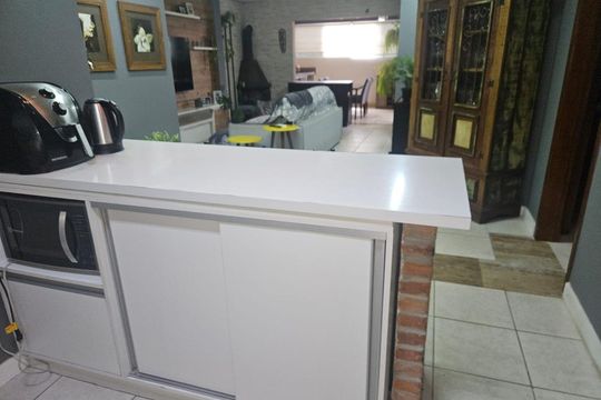 Apartamento à venda com 2 quartos, 148m² em Navegantes, Porto Alegre