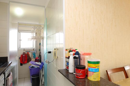 Cozinha de apartamento à venda com 2 quartos, 52m² em Jardim Norma, São Paulo
