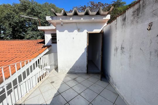 Varanda de casa à venda com 4 quartos, 85m² em Conjunto Residencial Butanta, São Paulo