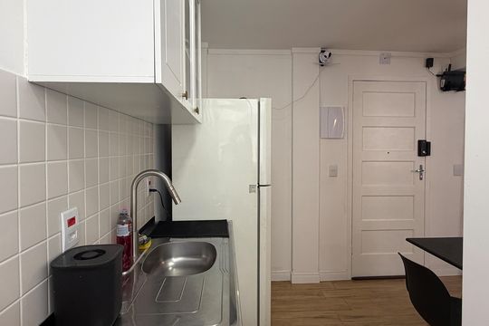 Cozinha e Área de Serviço de apartamento para alugar com 1 quarto, 28m² em José Menino, Santos