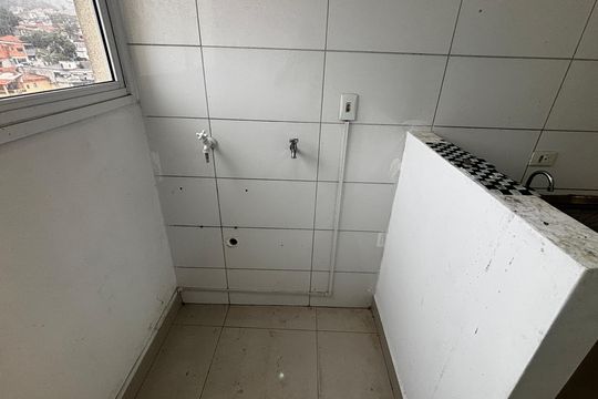 Área de Serviço de apartamento para alugar com 2 quartos, 47m² em Vila Guaraciaba, Santo André