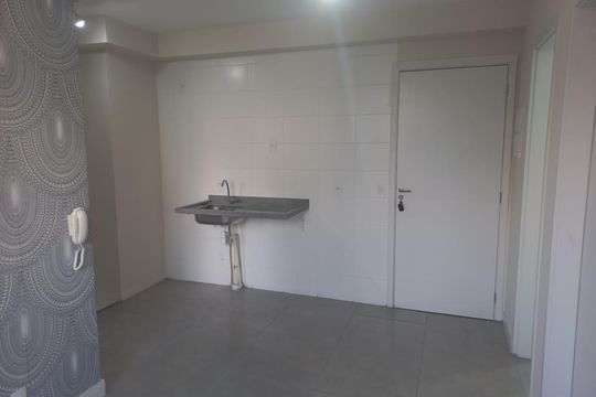 Cozinha de apartamento para alugar com 2 quartos, 34m² em Butantã, São Paulo