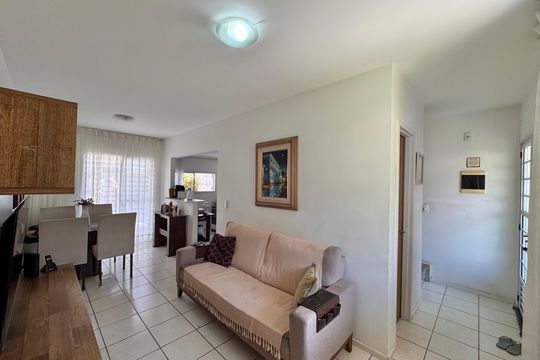 Casa de Condomínio para alugar com 3 quartos, 84m² em Vargem Grande, Rio de Janeiro