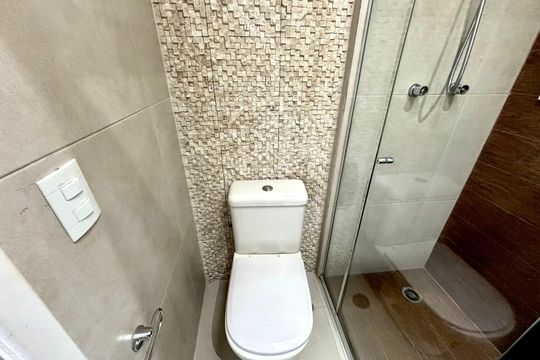 Banheiro da Suíte 1 de apartamento à venda com 2 quartos, 54m² em Chácara Cruzeiro do Sul, São Paulo