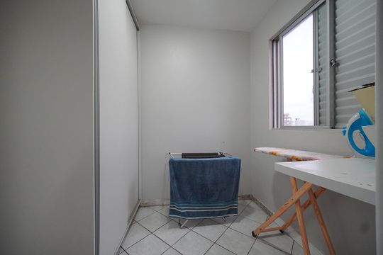 Área de Serviço de apartamento para alugar com 3 quartos, 99m² em Capoeiras, Florianópolis