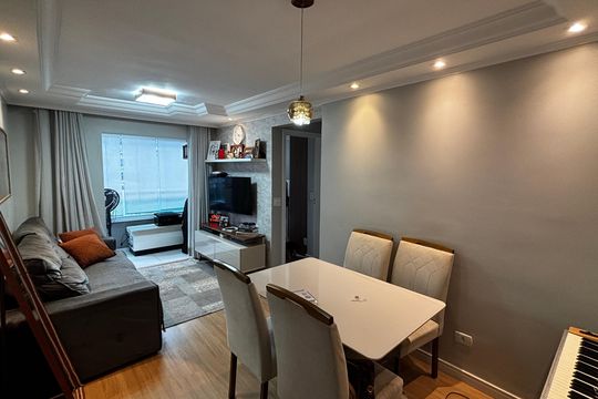 Apartamento para alugar com 2 quartos, 50m² em Vila Sao Pedro, Santo André
