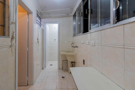 Area de Serviço  de apartamento para alugar com 2 quartos, 120m² em Centro, Guarulhos