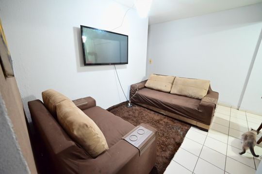 Apartamento à venda com 2 quartos, 58m² em Jardim Nova Era, Goiânia