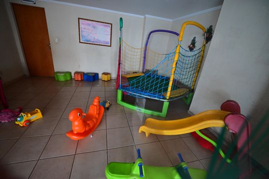 Apartamento à venda com 2 quartos, 58m² em Jardim Nova Era, Goiânia