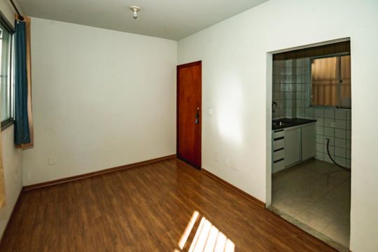 Sala de apartamento para alugar com 2 quartos, 55m² em Liberdade, Belo Horizonte
