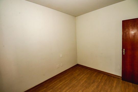 Quarto de apartamento para alugar com 2 quartos, 55m² em Liberdade, Belo Horizonte