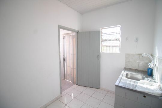 Cozinha de casa para alugar com 1 quarto, 263m² em Jardim Primavera, São Paulo