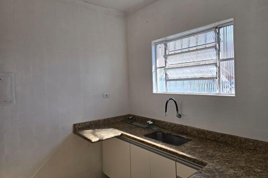 Cozinha de apartamento para alugar com 2 quartos, 48m² em Jardim Santa Mena, Guarulhos
