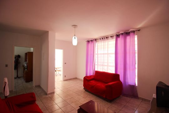Casa para alugar com 4 quartos, 279m² em Vila Gali, Votorantim
